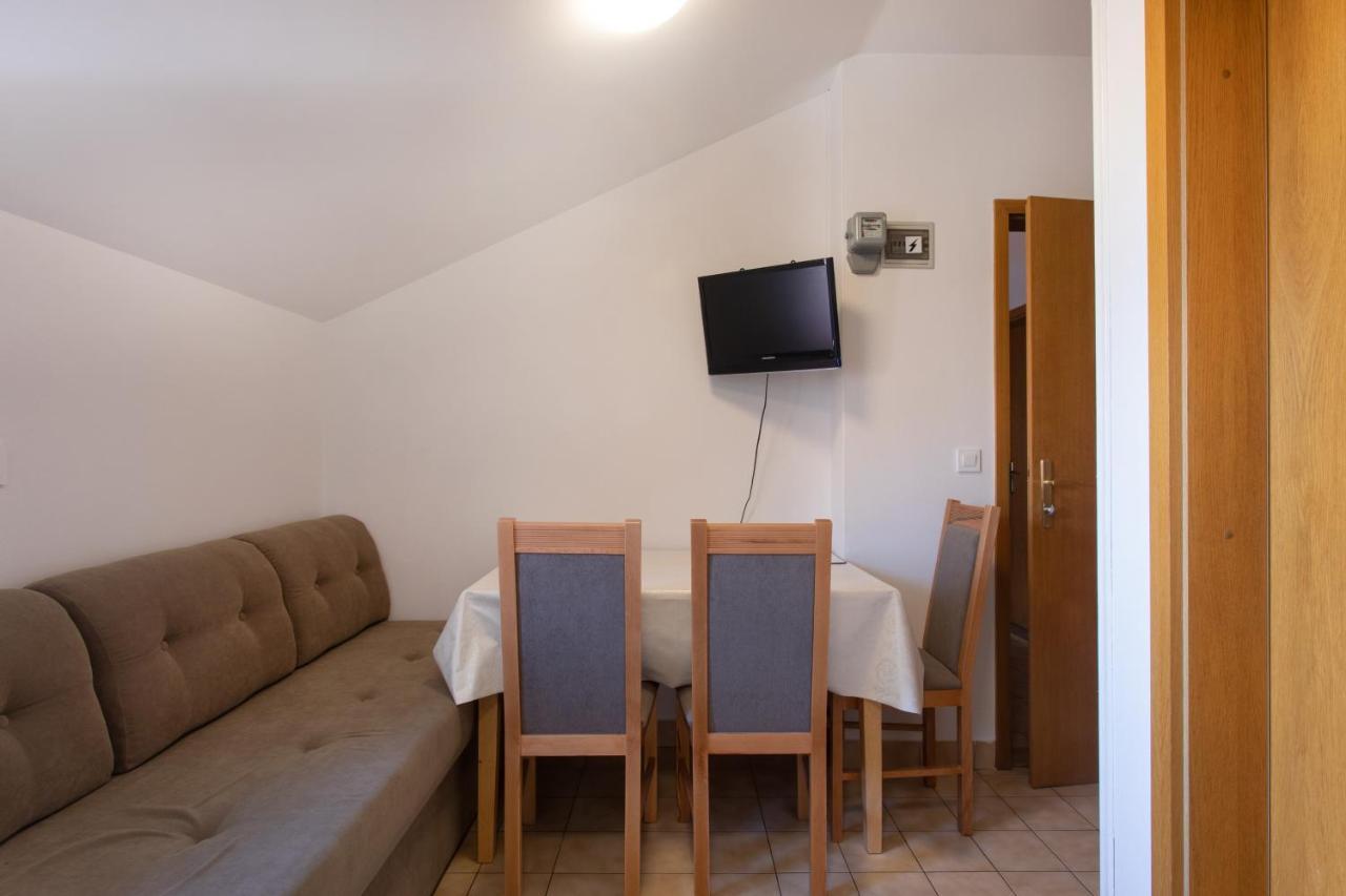 Apartmaji Pri Perotu Izola Esterno foto